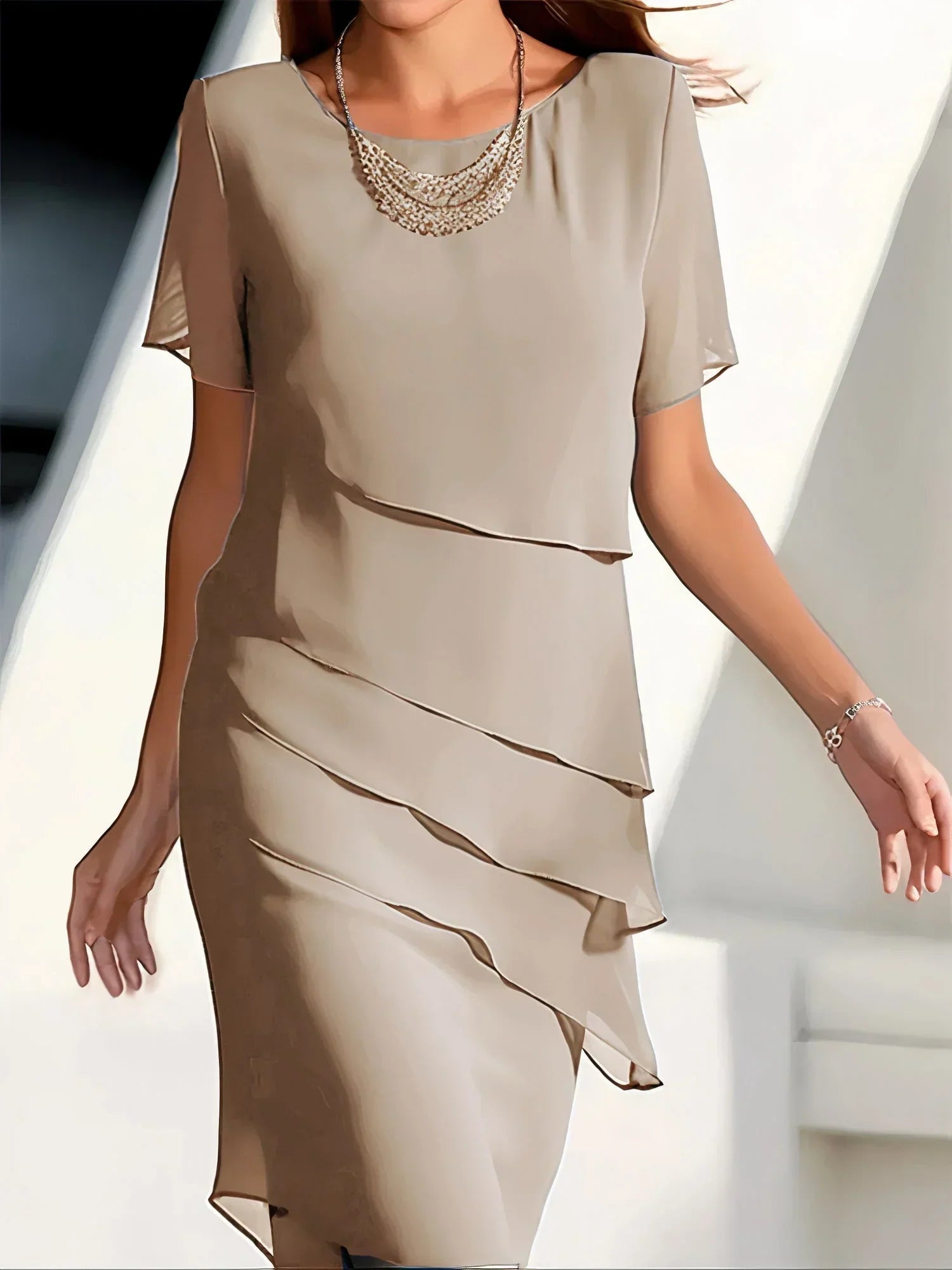 Crest | Elegant mehrlagiges Dress