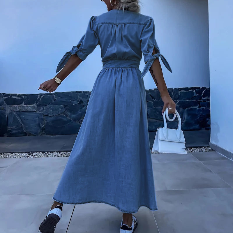 Echo | Denim Maxi-Schlitzkleid mit V-Ausschnitt