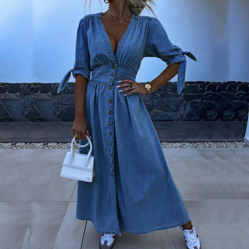 Echo | Denim Maxi-Schlitzkleid mit V-Ausschnitt